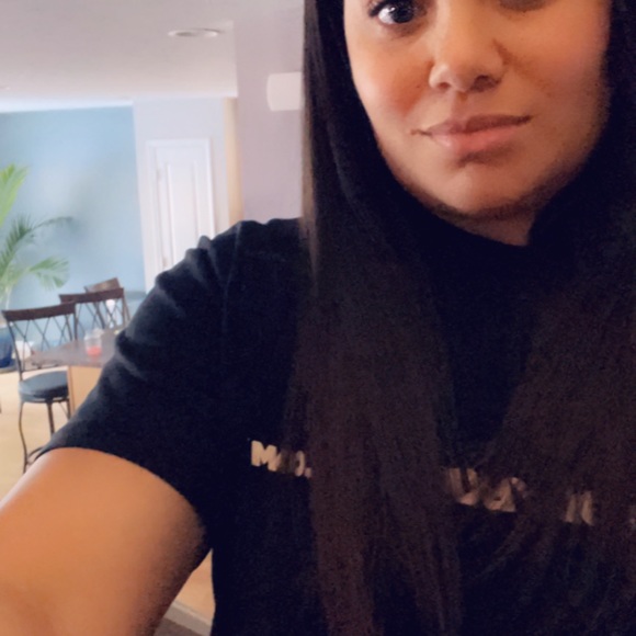 Meet your Posher, Tania - Picture 1 of 1